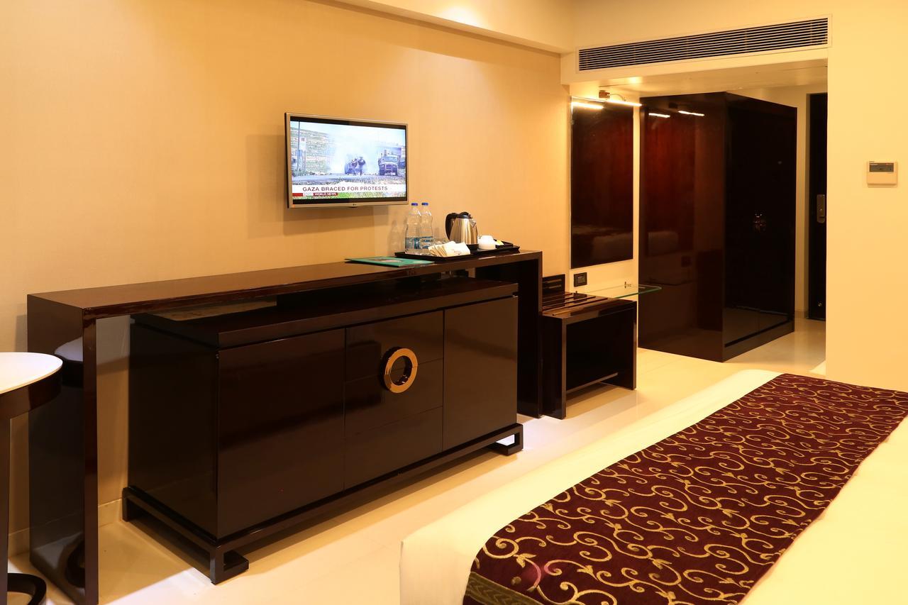 Hotel Atithi Aurangabad  Zewnętrze zdjęcie